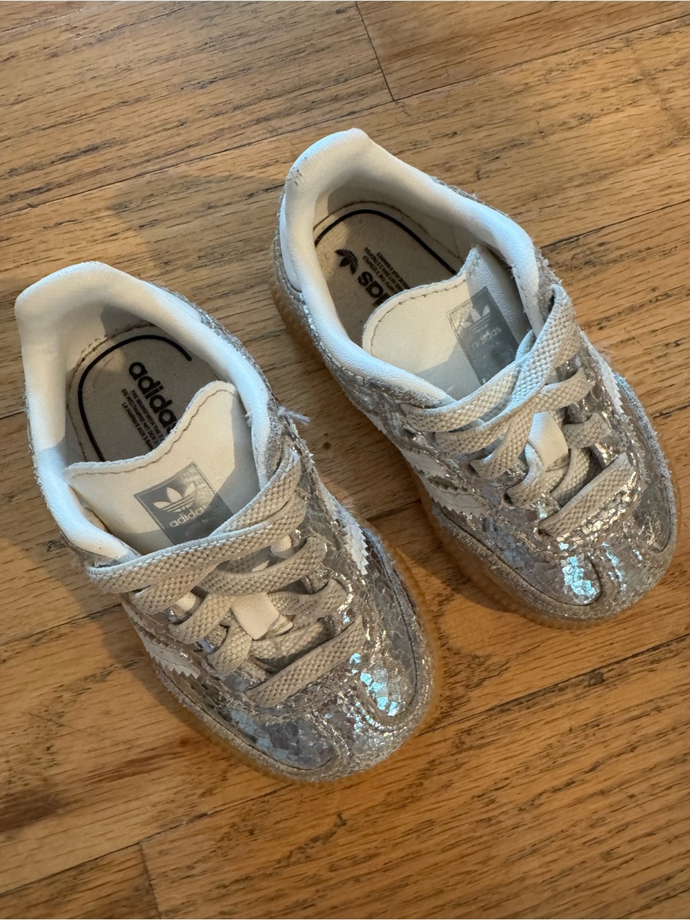 *SOLD OUT EVERYWHERE* Adidas Toddler Silver Sneakers - size 4